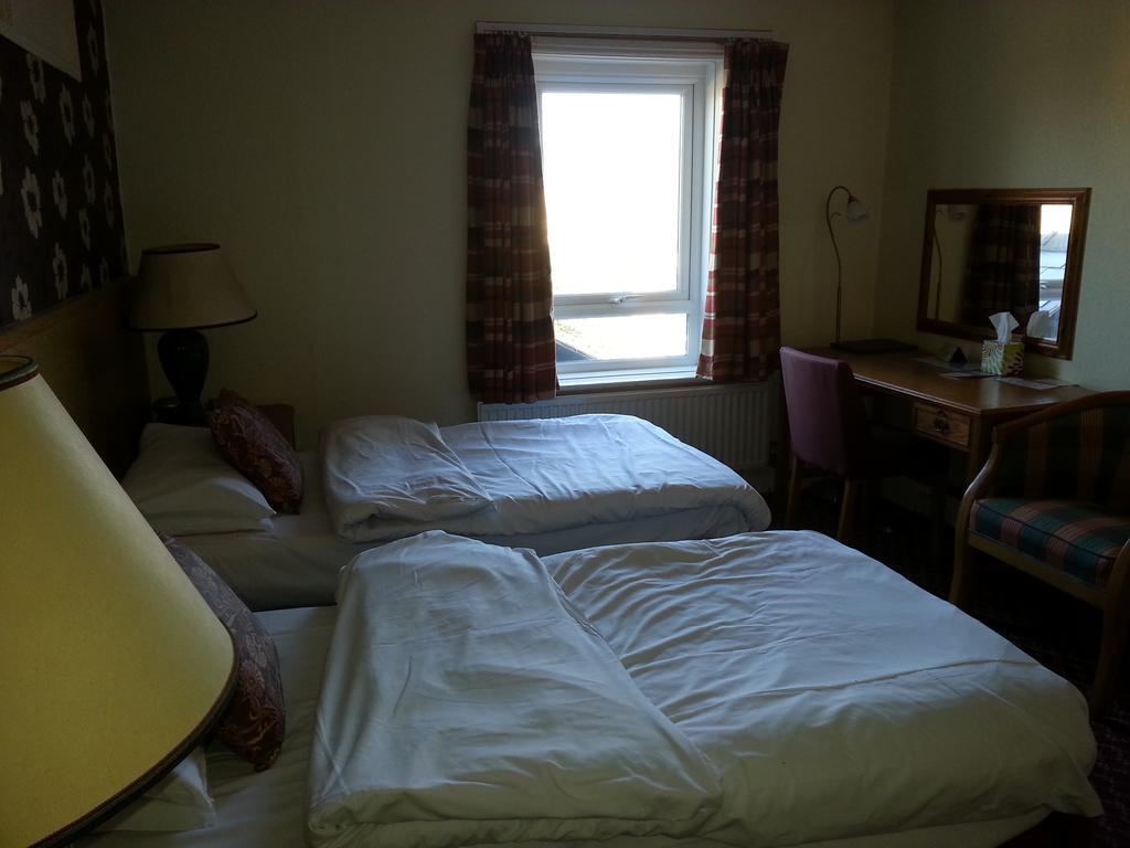 Cadogan Hotel Newmarket  Buitenkant foto