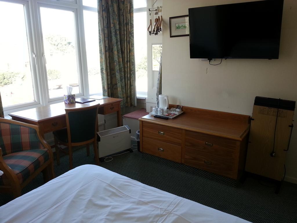 Cadogan Hotel Newmarket  Buitenkant foto